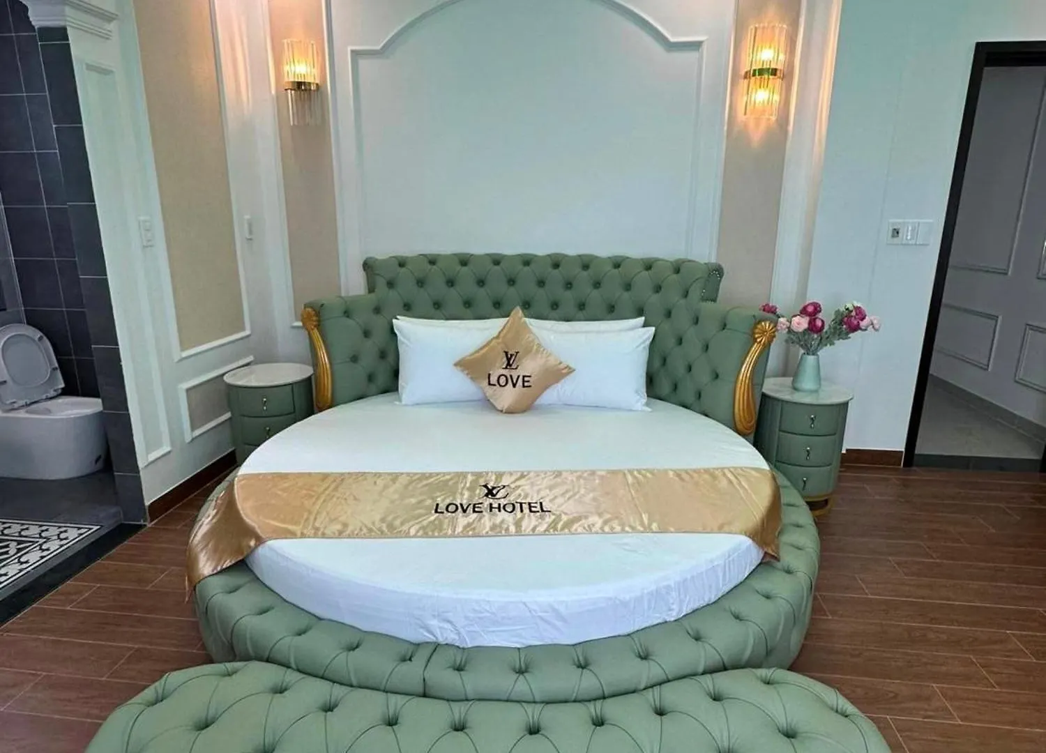 Love Hotel To Ky Ho Chi Minh City