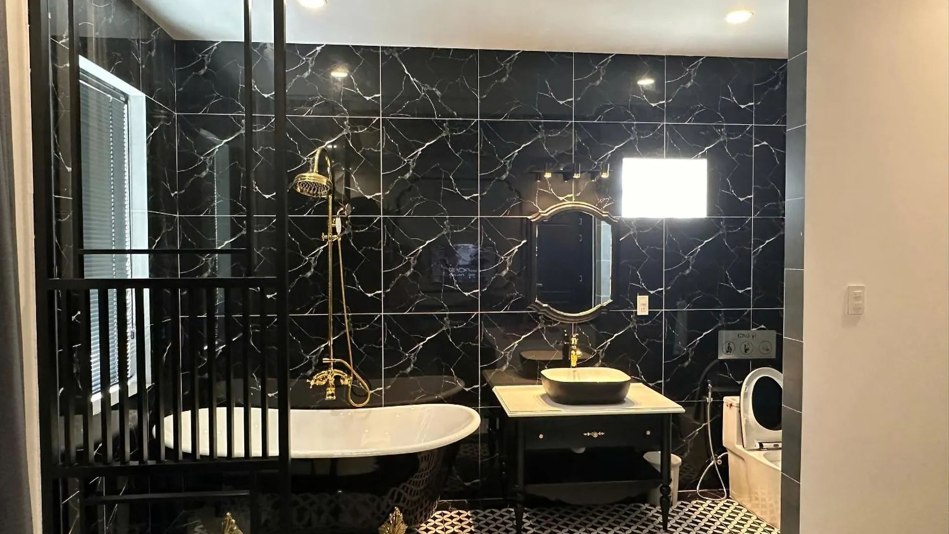Love Hotel To Ky Ho Chi Minh City 0*,